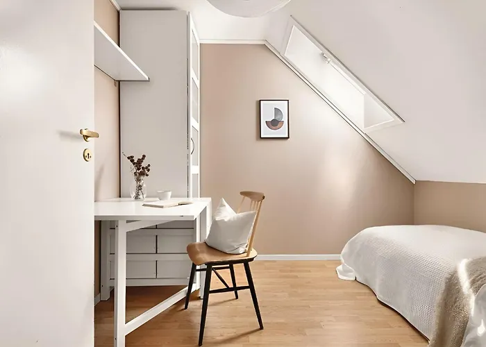 Modern In Charming Area Bergen